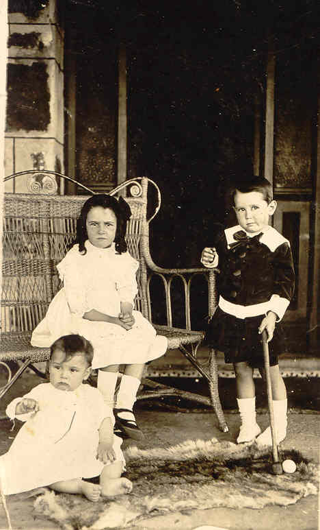 Helen Don and Duncan Thundelarra 1913