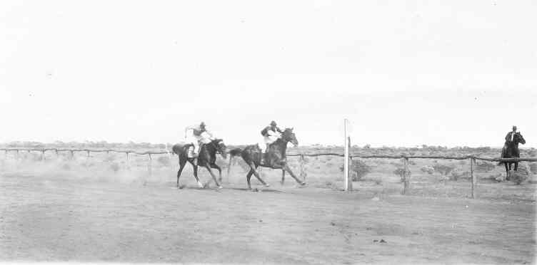 Yalgoo Races – 1920’s. From a collection of 27 photographs – all unnamed.