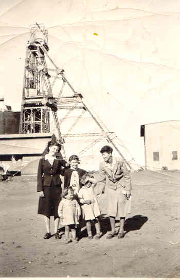 jim-057-liz ann rose marie marion big bell mine 1951