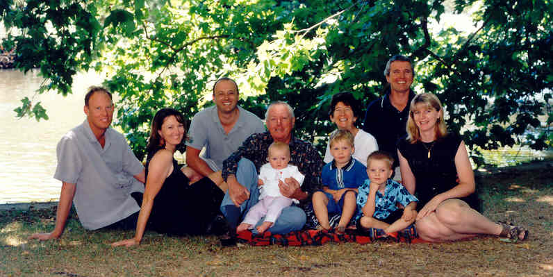 jim-069-andrew cheryl mark kevin emma rose nathan zac jeff judy 2002